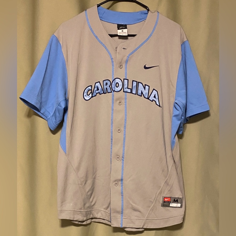 Dri Fit Team Nike North Carolina Tar Heels Size M